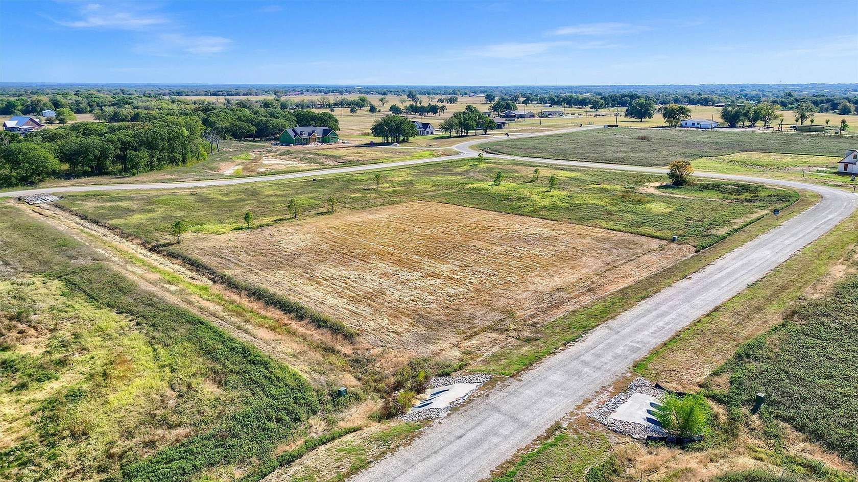 1.19 Acres of Residential Land for Sale in Whitesboro, Texas