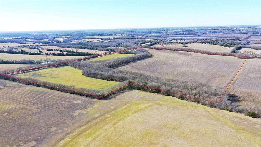 83.024 Acres of Recreational Land & Farm for Sale in Trenton, Texas