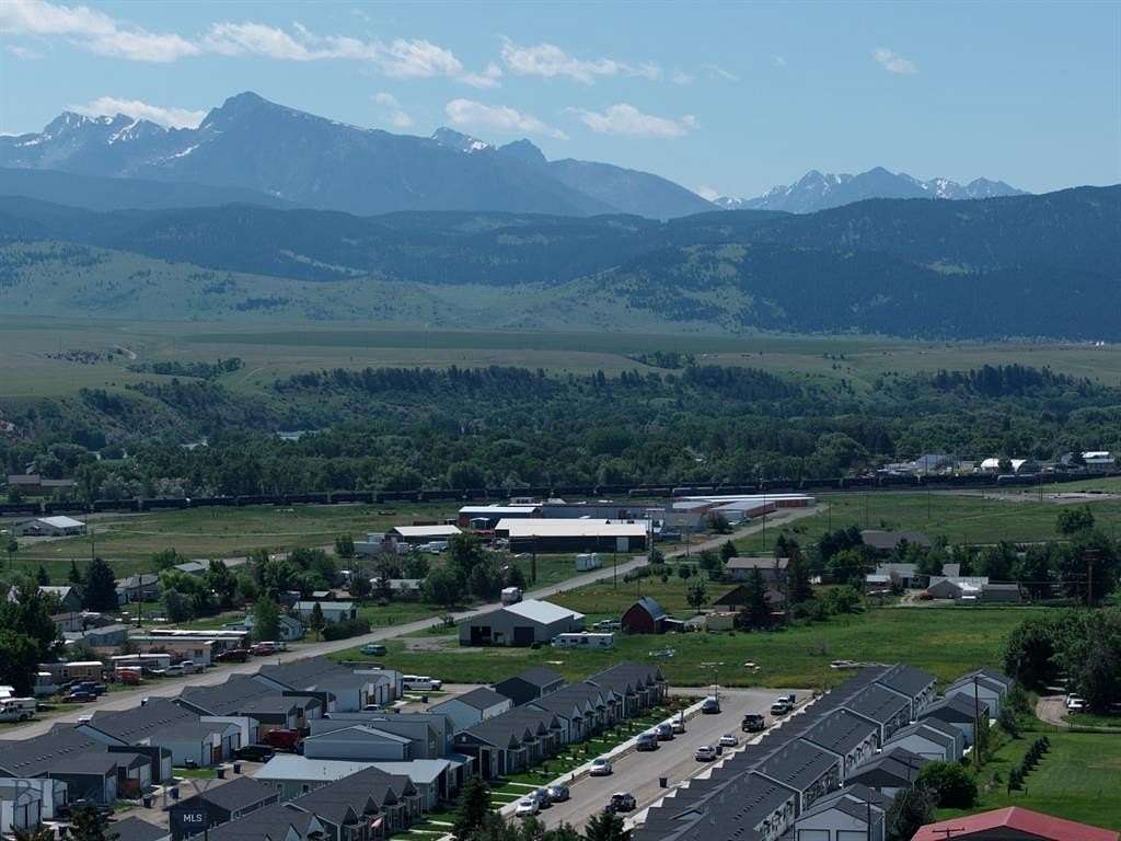 1.01 Acres of Mixed-Use Land for Sale in Livingston, Montana