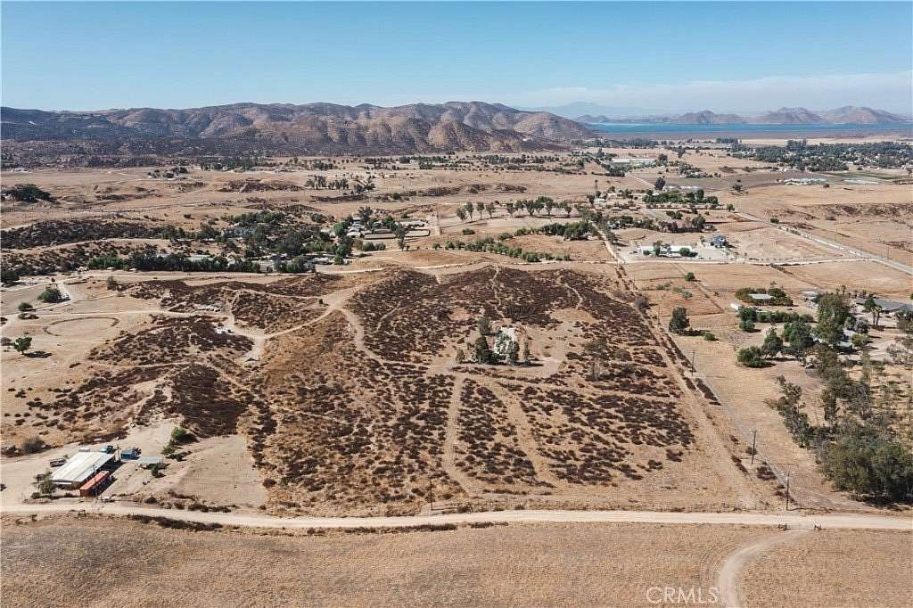 18.66 Acres of Land for Sale in Hemet, California