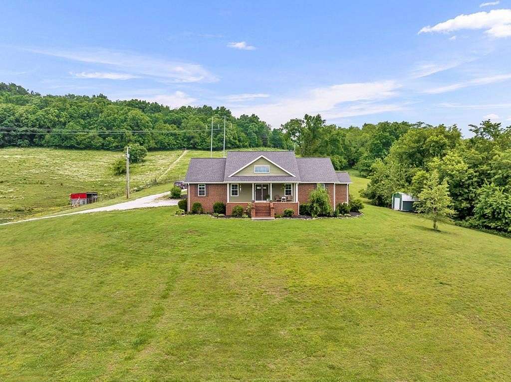 14.04 Acres of Land with Home for Sale in Carthage, Tennessee