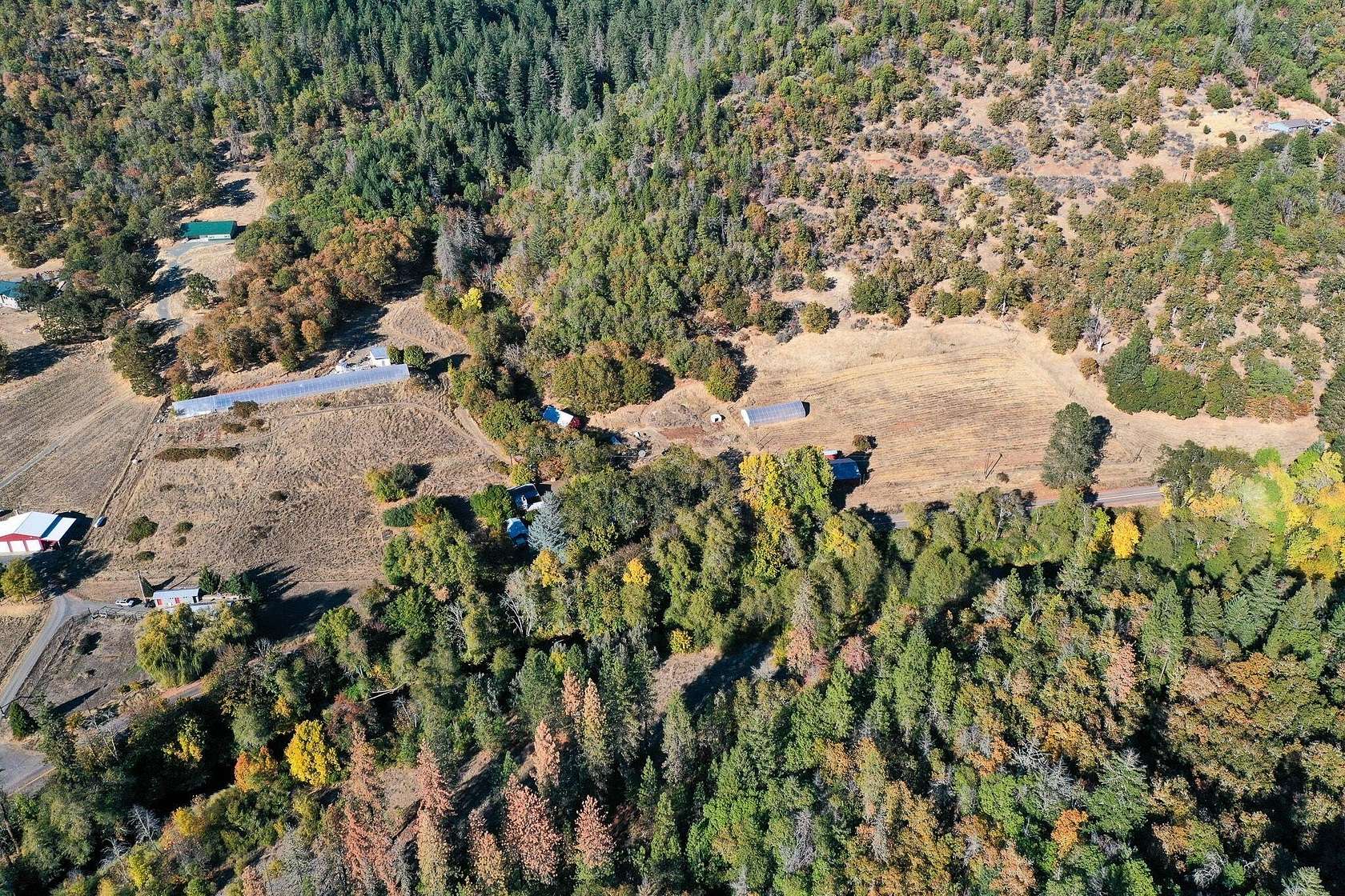 39.99 Acres of Land with Home for Sale in Rogue River, Oregon