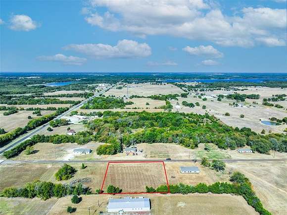 1.16 Acres of Land for Sale in Bonham, Texas