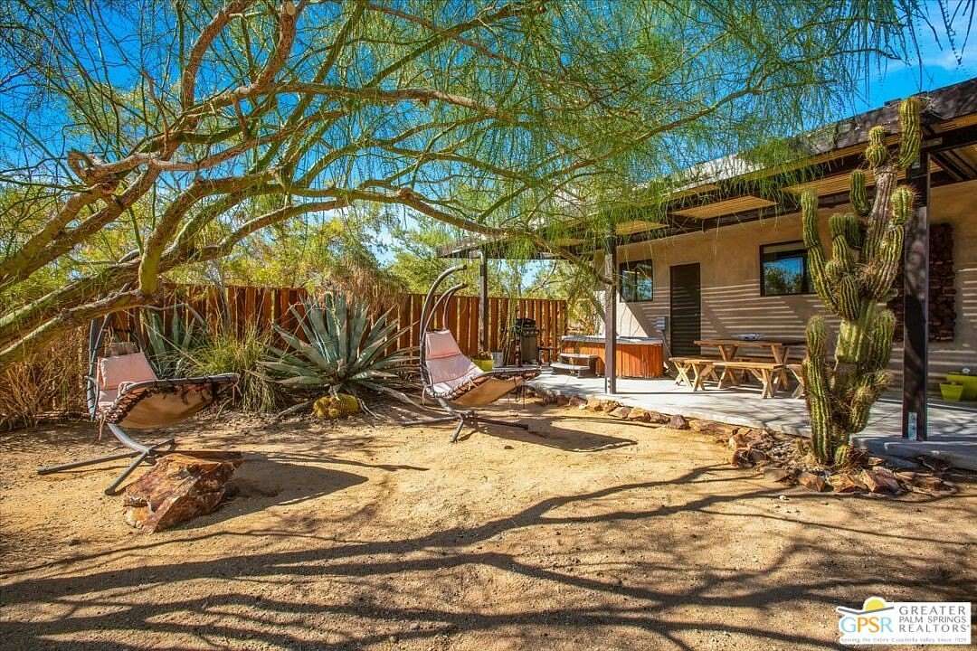 5 Acres of Residential Land with Home for Sale in Joshua Tree, California