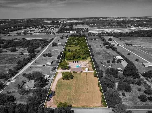 7 Acres of Commercial Land for Sale in Burleson, Texas