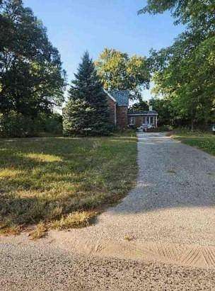 5 Acres of Residential Land with Home for Auction in Rensselaer, Indiana