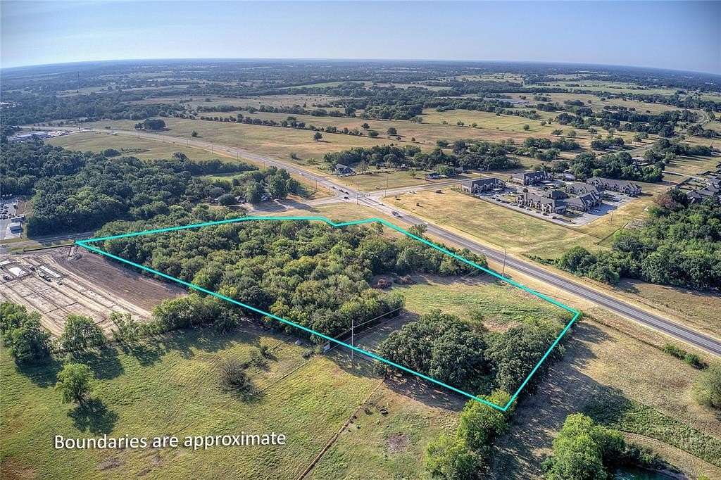 10.469 Acres of Land for Sale in Sulphur Springs, Texas