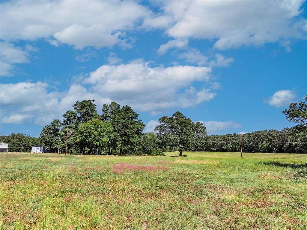 6.548 Acres of Residential Land for Sale in Brashear, Texas