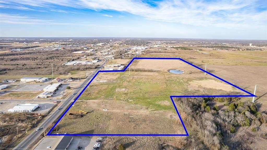 42.601 Acres of Mixed-Use Land for Sale in Greenville, Texas