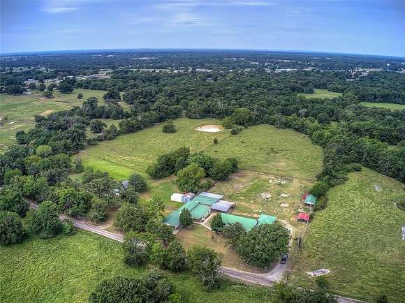 8.747 Acres of Residential Land with Home for Sale in Emory, Texas