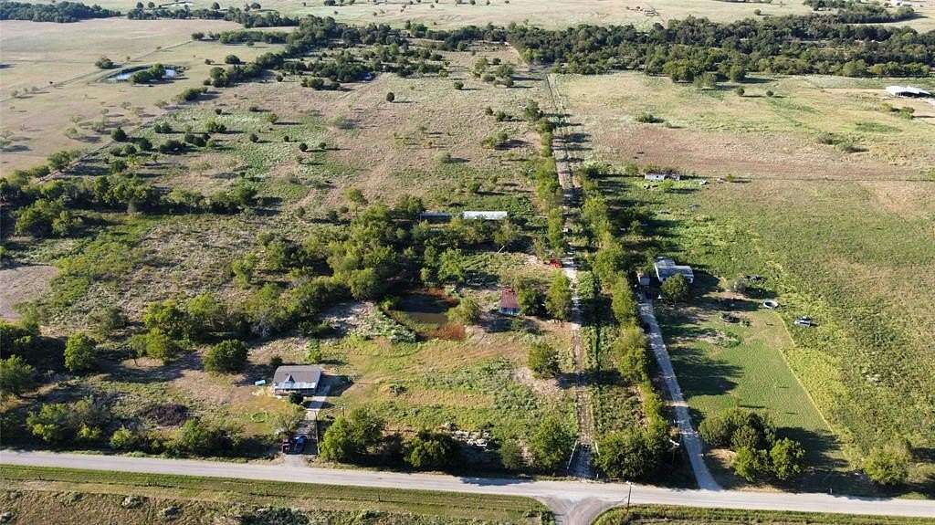 20 Acres of Land with Home for Sale in Campbell, Texas