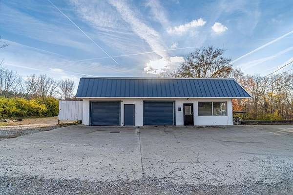 2 Acres of Improved Commercial Land for Sale in Mount Vernon, Ohio