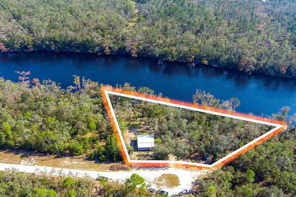 0.75 Acres of Land for Sale in Live Oak, Florida