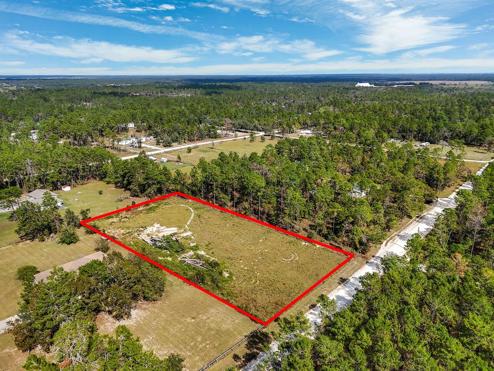 1.25 Acres of Land for Sale in Williston, Florida