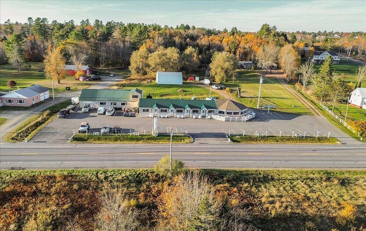 2.85 Acres of Improved Mixed-Use Land for Sale in Searsport, Maine