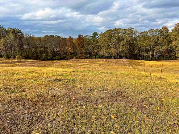 3.72 Acres of Residential Land for Sale in Pearcy, Arkansas