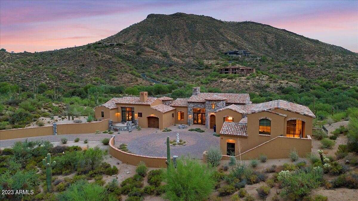 2.21 Acres of Residential Land with Home for Sale in Scottsdale, Arizona