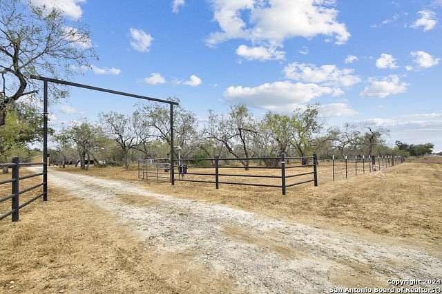 3 Acres of Residential Land with Home for Sale in Nixon, Texas