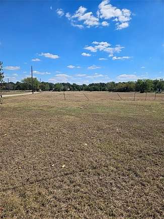 2.572 Acres of Land for Sale in Bonham, Texas