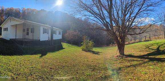 4.39 Acres of Residential Land with Home for Sale in Bristol, Tennessee