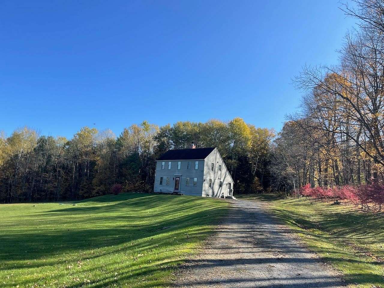 10 Acres of Residential Land with Home for Sale in Tunbridge, Vermont