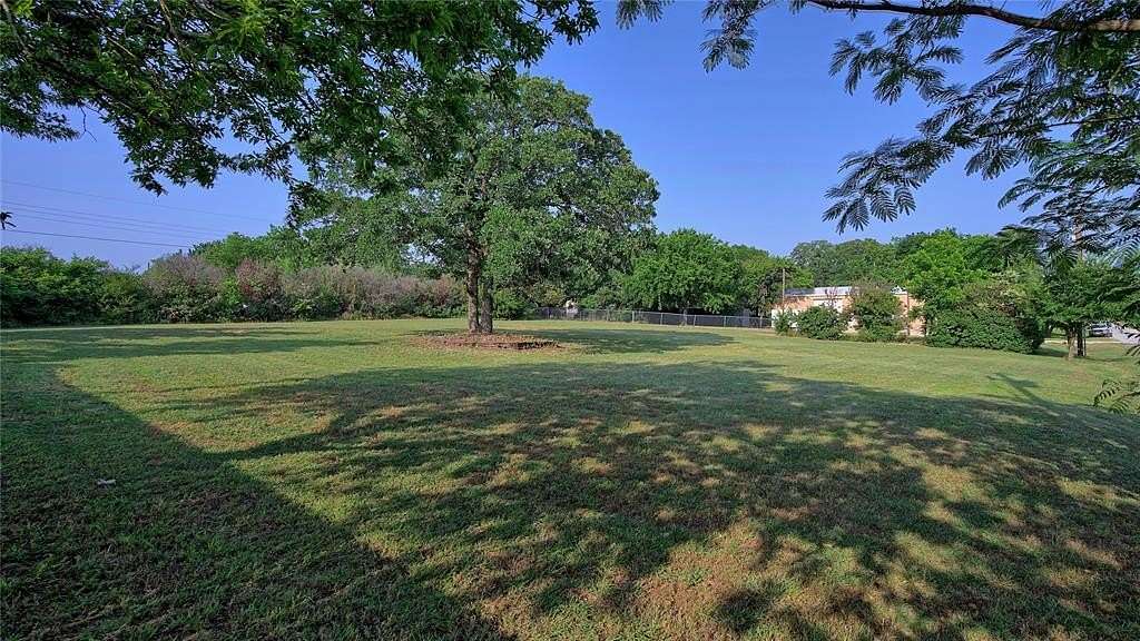 0.466 Acres of Residential Land for Sale in Nocona, Texas