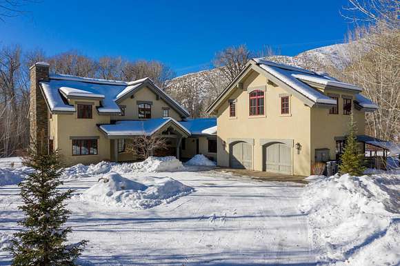 2.58 Acres of Residential Land with Home for Sale in Hailey, Idaho