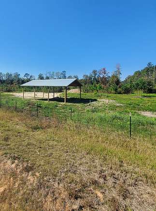 18 Acres of Land for Sale in Cottonwood, Alabama