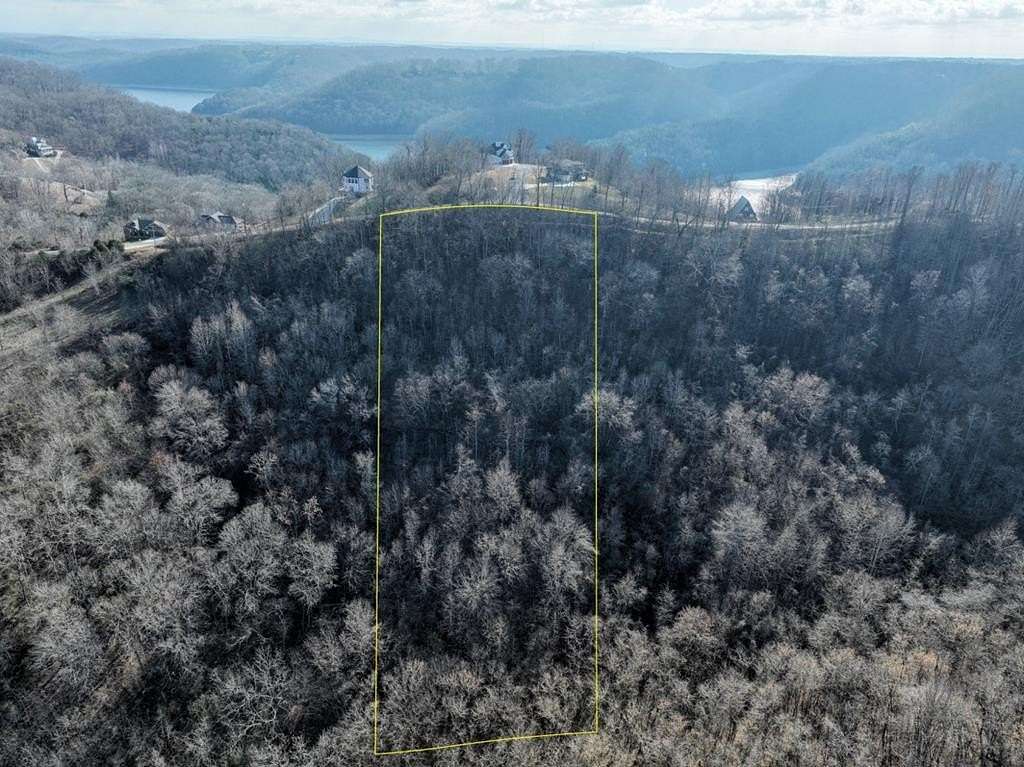 3.462 Acres of Residential Land for Sale in Smithville, Tennessee