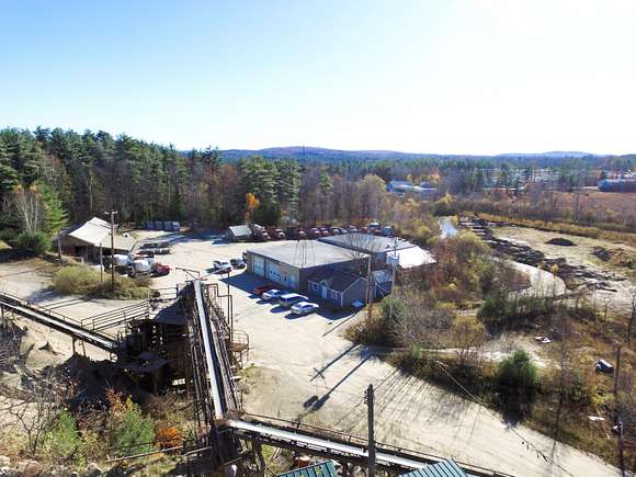 120 Acres of Improved Mixed-Use Land for Sale in Belfast, Maine