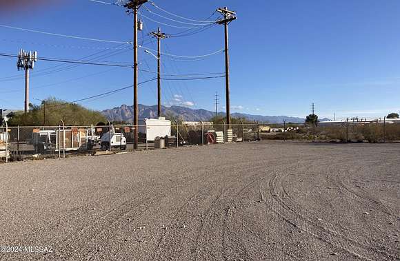 1.01 Acres of Commercial Land for Sale in Tucson, Arizona