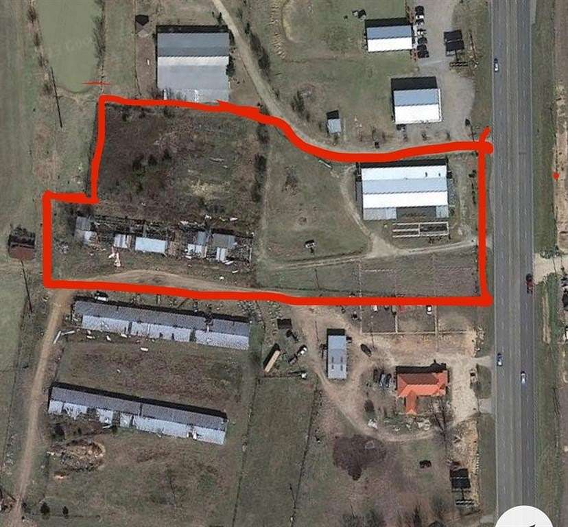 4.11 Acres of Commercial Land for Sale in Pittsburg, Texas