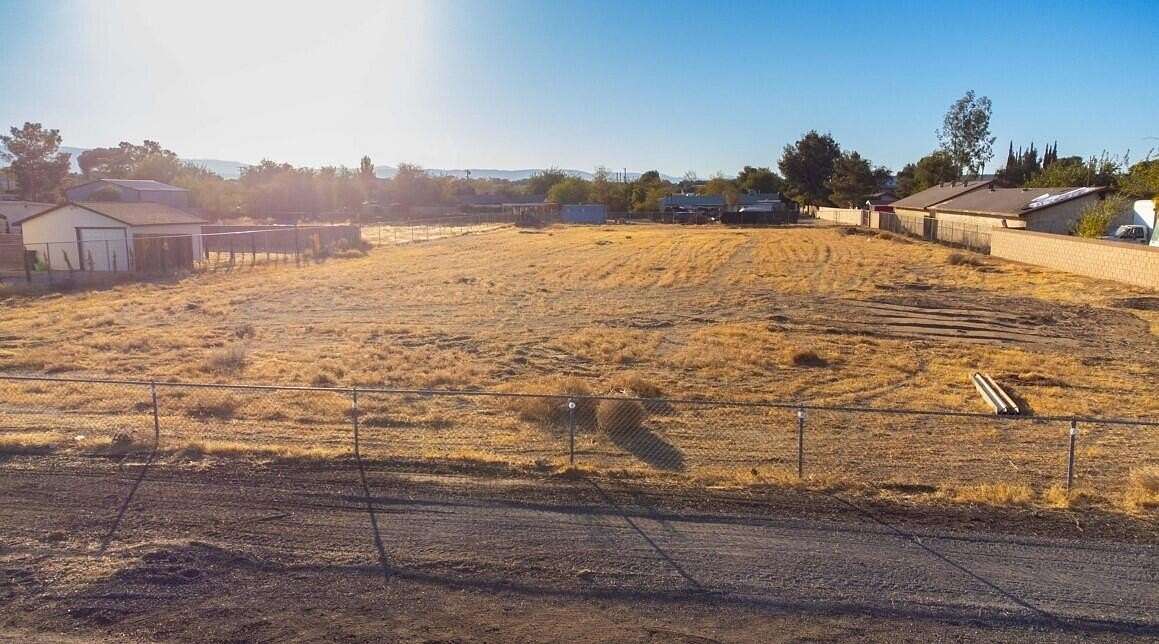 0.926 Acres of Land for Sale in Lancaster, California