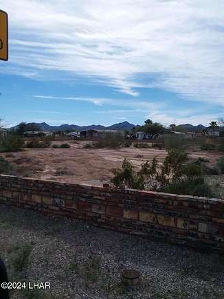 1.1 Acres of Land for Sale in Quartzsite, Arizona