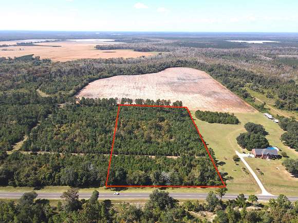 10.27 Acres of Recreational Land for Sale in Marianna, Florida