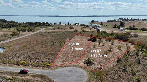 1.5 Acres of Residential Land for Sale in Corsicana, Texas