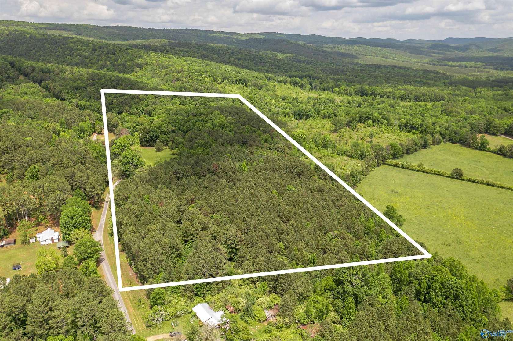 26.51 Acres of Recreational Land with Home for Sale in Cedar Bluff, Alabama