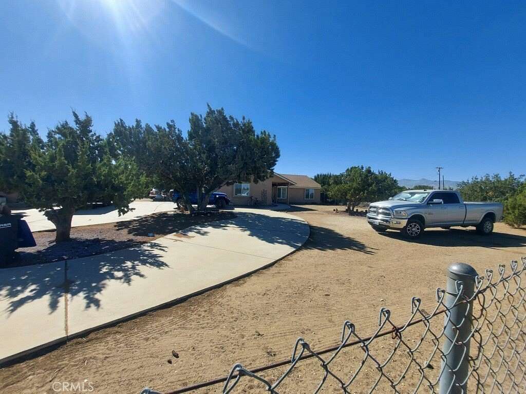 2 Acres of Residential Land with Home for Sale in Oak Hills, California