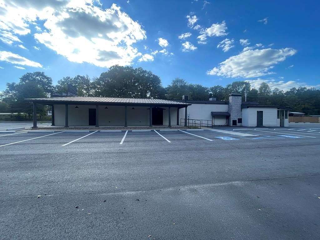 2.9 Acres of Improved Commercial Land for Sale in Fort Mitchell, Alabama