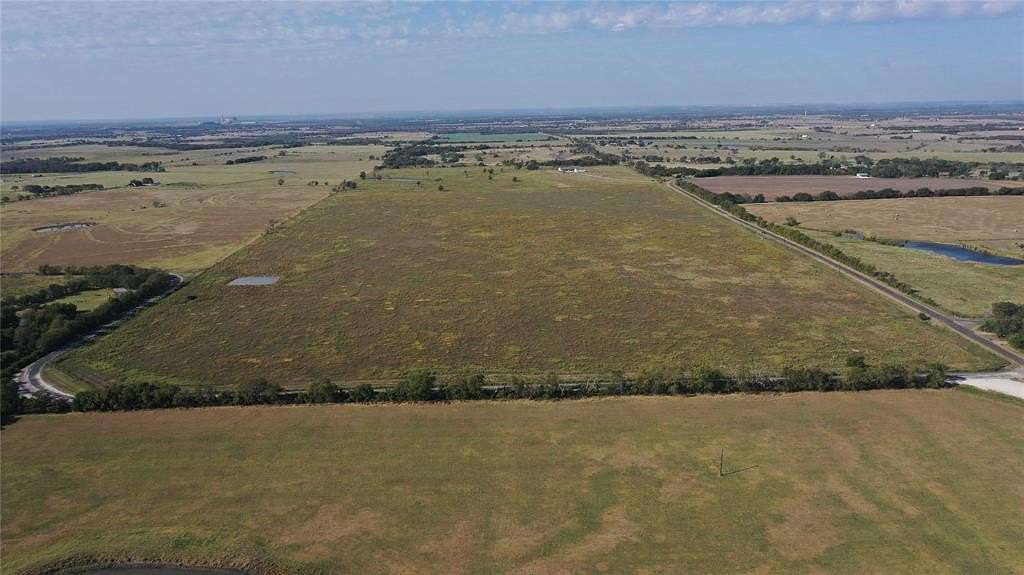 11 Acres of Land for Sale in Mart, Texas