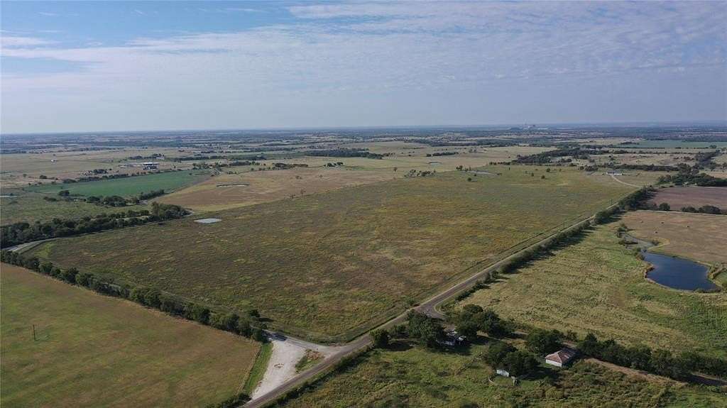 11 Acres of Land for Sale in Mart, Texas