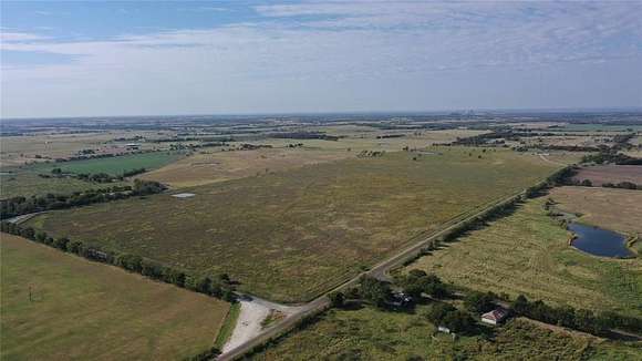 11 Acres of Land for Sale in Mart, Texas