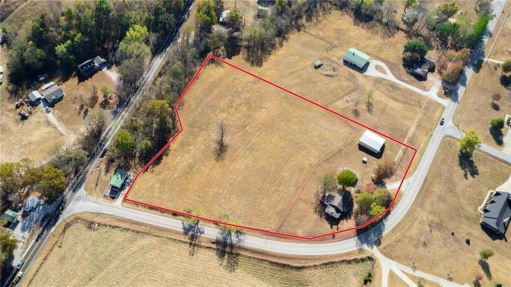 5.1 Acres of Residential Land with Home for Sale in Tontitown, Arkansas