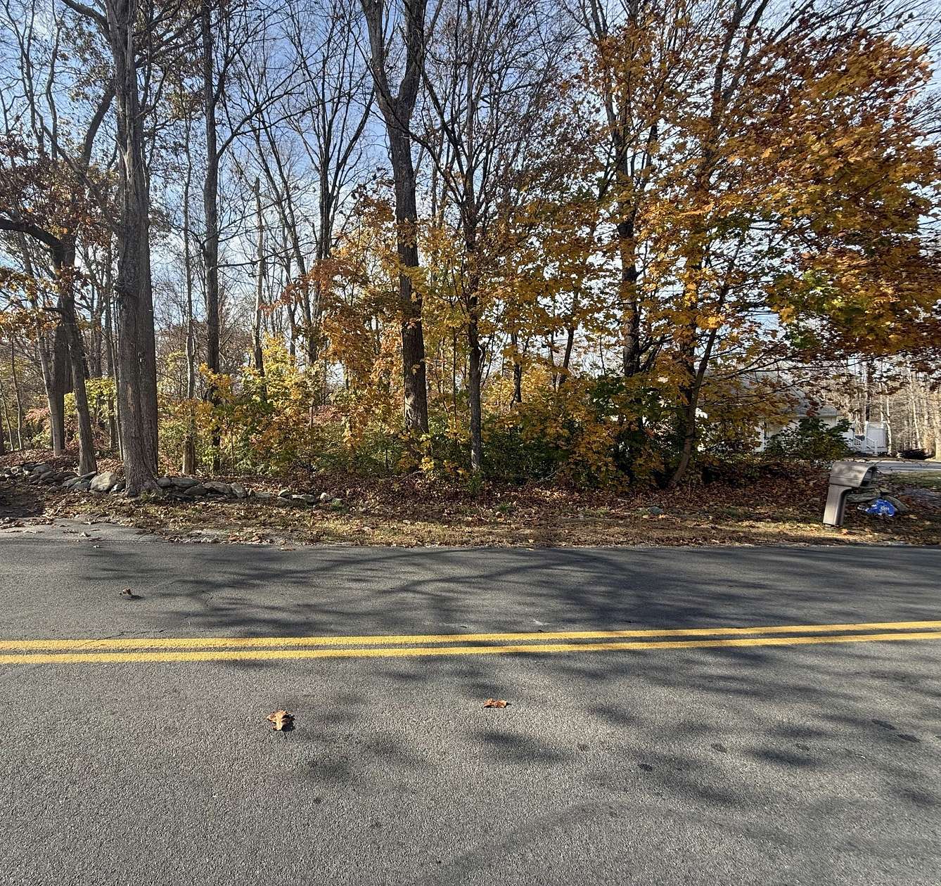 0.93 Acres of Residential Land for Sale in Killingly Town, Connecticut