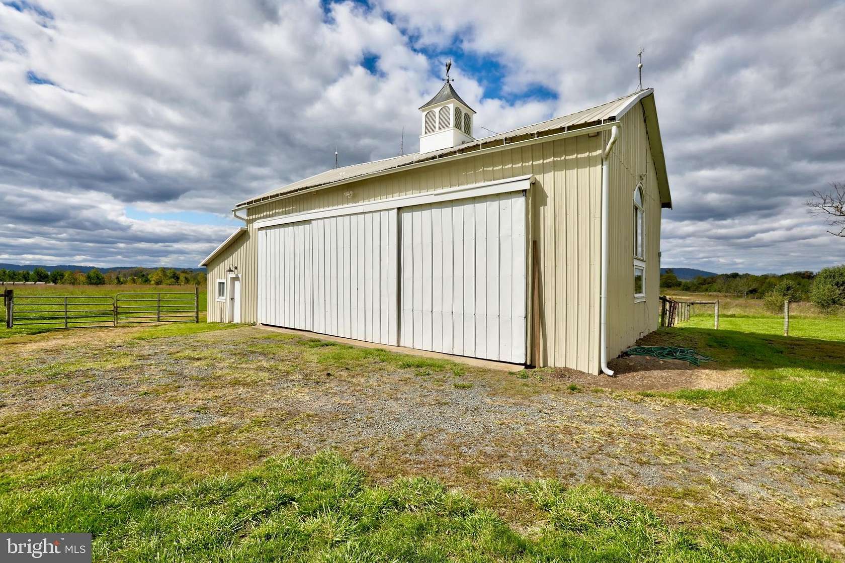 123 Acres of Land with Home for Sale in Leesburg, Virginia