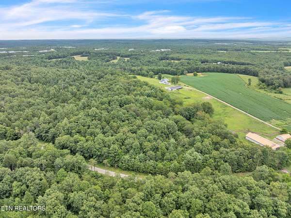 27.1 Acres of Recreational Land for Sale in Deer Lodge, Tennessee