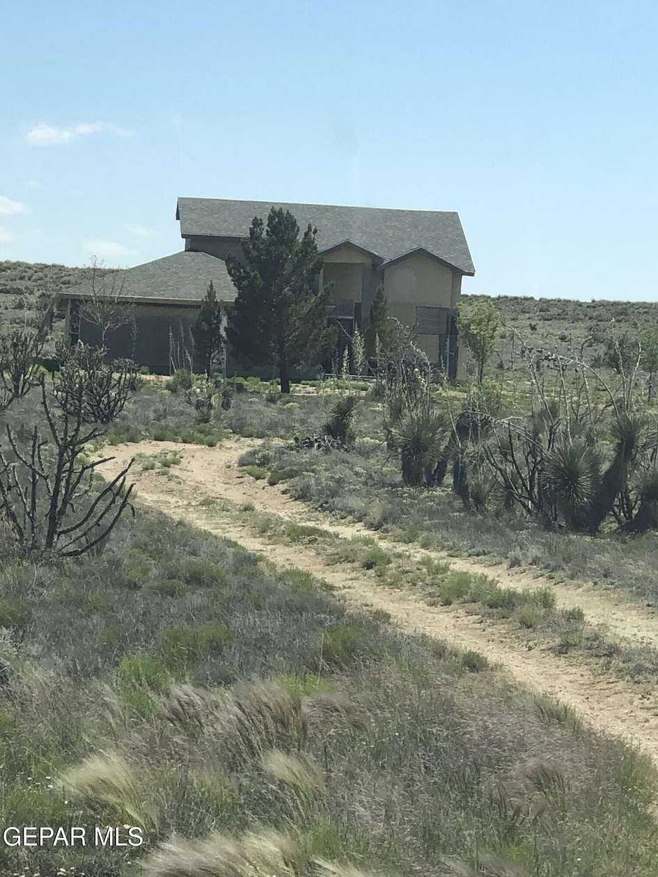 5.01 Acres of Residential Land with Home for Sale in El Paso, Texas