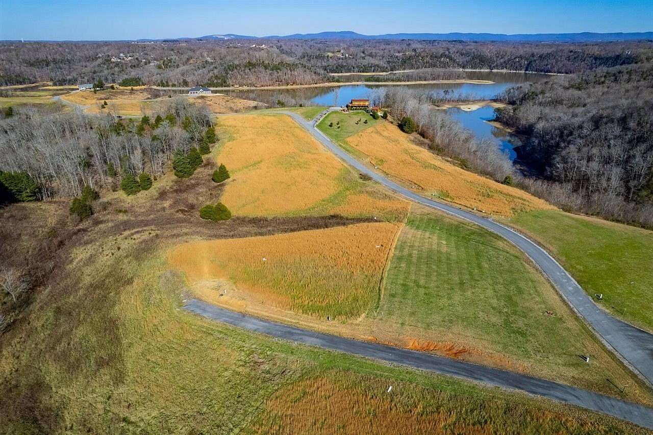 1.37 Acres of Land for Sale in Byrdstown, Tennessee