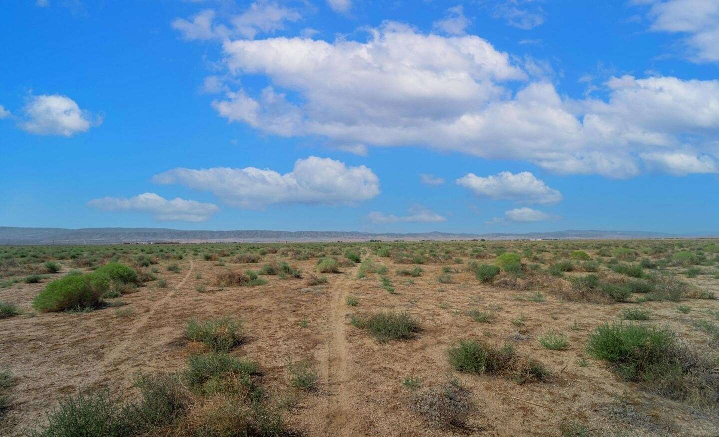 Land for Sale in Lancaster, California