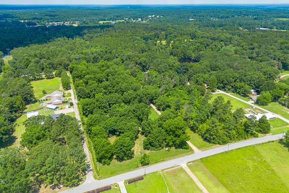 16 Acres of Land with Home for Sale in Hattiesburg, Mississippi